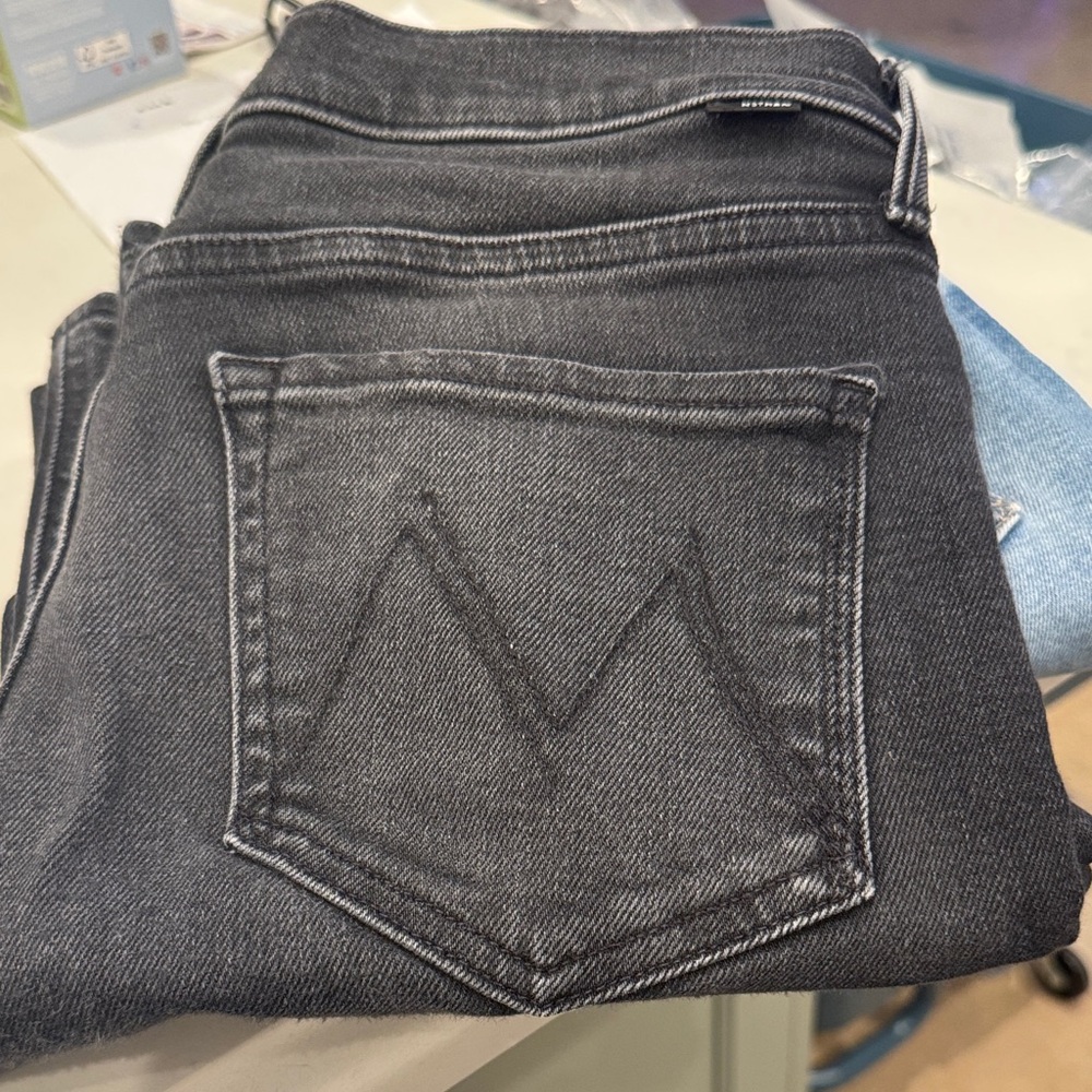 MOTHER Jeans. The Mid Rise Dazzler Flood. Not Today Satan. Size 29. Like New